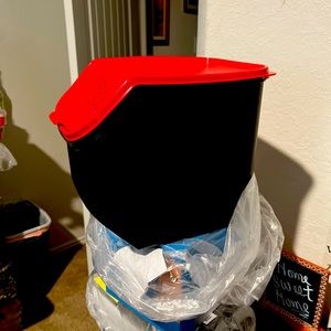 Tupperware brand new potatoes and onion containers color black and red lid